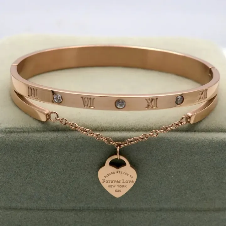 Design%20Luxury%20Brand%20Bracelet%20Women%20Hanging%20Heart%20Label%20Forever%20Love%20Pulseira%20Titanium%20steel%20Bangle%20Bracelets%20For%20Women%20Jewelry%20-%20Image%204