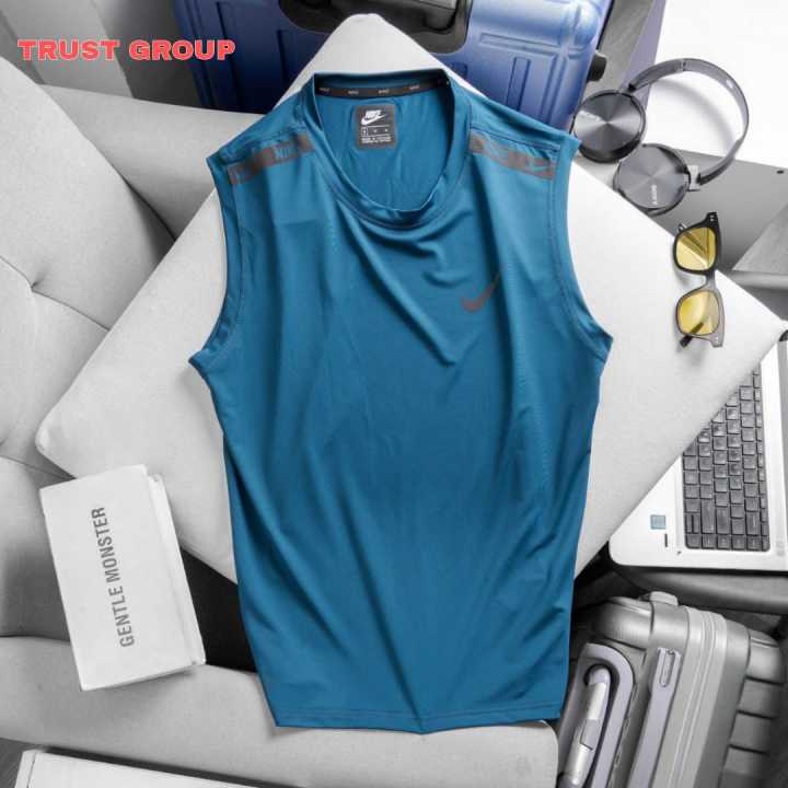 Magi%20hata%20tshirt%20for%20gym%20exercise%20-%20Image%205