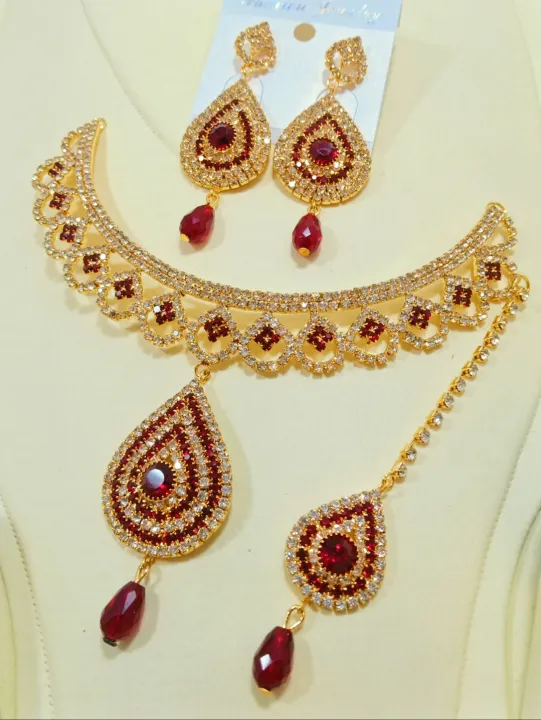 New%20Jewellery%20Collection%20Golden%20Crystal%20Girls%20Jewellery%20Set%20With%20Tika%20Bunda%20Long%20Lasting%20Polish%20For%20Women%20Trendy%20Fashion001%20-%20Image%206