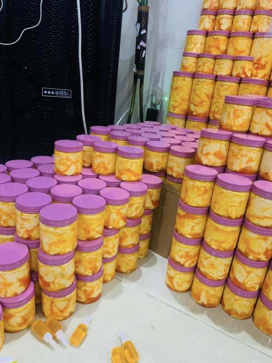 Kem%20Cot%20Thai%20Emergency%20Whitening%20Body%20Cream%20-%20Image%208