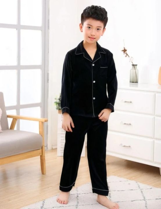 Luxurious%20Comfort:%20Kids%20Pure%20Silk%20Charmeuse%20Pajama%20Set%20for%20boys%20and%20girls%20-%20Image%204