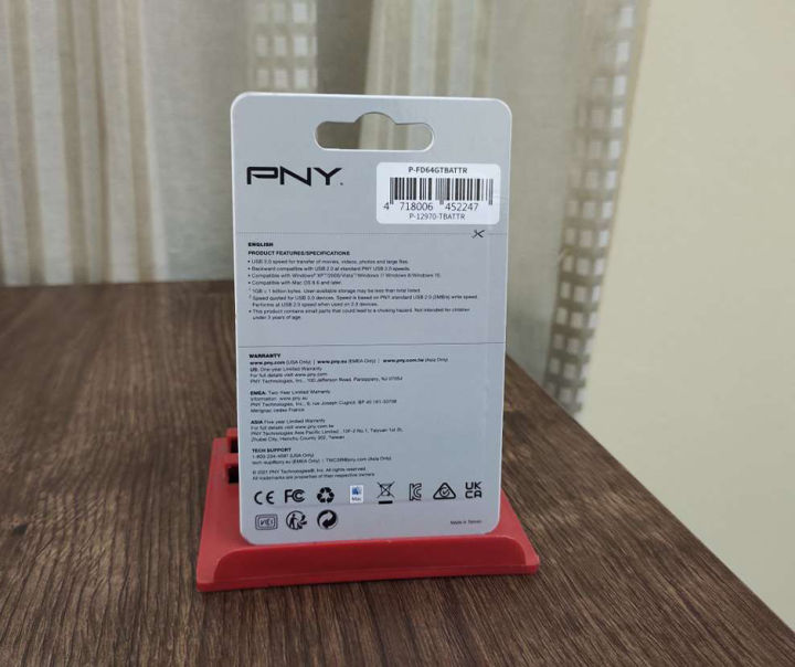 PNY%2032GB%20Pen%20Drive%20Turbo%20Attache%20R%20USB%203.2%20Metal%20Flash%20Drive%20-%20Image%202