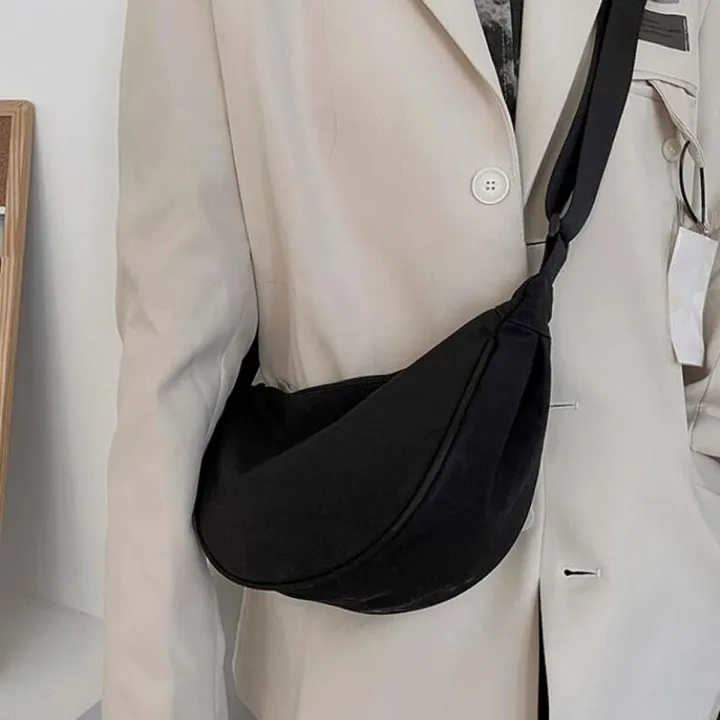 Solid%20Color%20Chest%20Bag%20For%20Women%20Large%20Capacity%20Travel%20Crossbody%20Female%20Half%20Moon%20Belt%20Bag%20Ladies%20Daily%20Street%20Fanny%20Packs%202022%20-%20Image%202