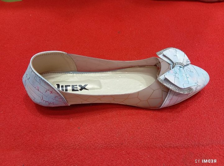 Fashionable%20Ladies%20Flat%20Slipper%20Sandals%20New%20Premium%20Sandal%20for%20Girls%20Ladies%20First%20Choise%20New%20Design%20Fashionable%20Chori%20Flat%20Sandal%20-%20Image%208