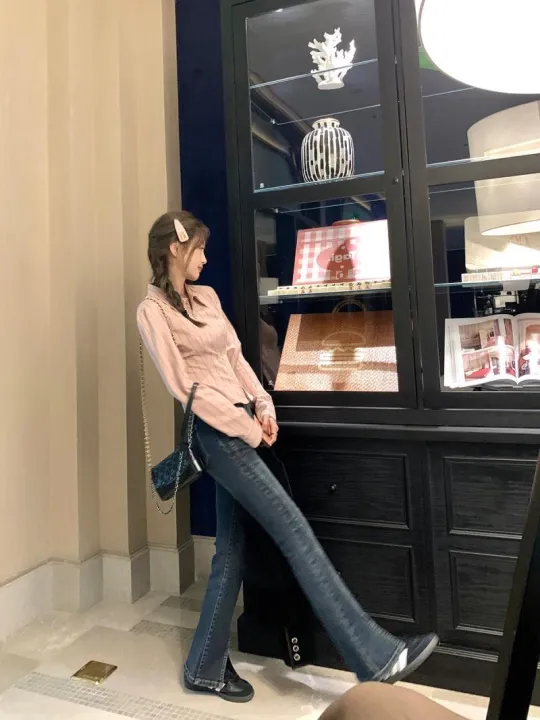 Striped%20Shirt%20for%20Women%20Autumn%20New%20Niche%20Design%20Zipper%20Slim%20Fit%20Slimming%20Sweet%20Youth%20-%20Image%204