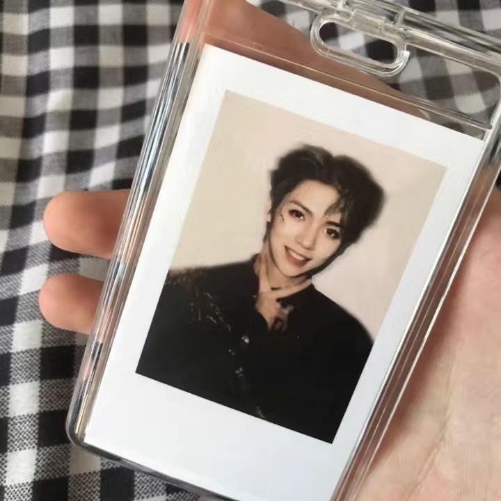Xiaohongshu%20Same%20Style%20Pendant%20Acrylic%20Three-Inch%20Polaroid%20Photo%20Frame%20Girlfriend%20No%20Words%20Sweating%20Keychain%20Small%20Animal%20Couple%20Card%20Holder%20Birthday%20Gift%20-%20Image%209