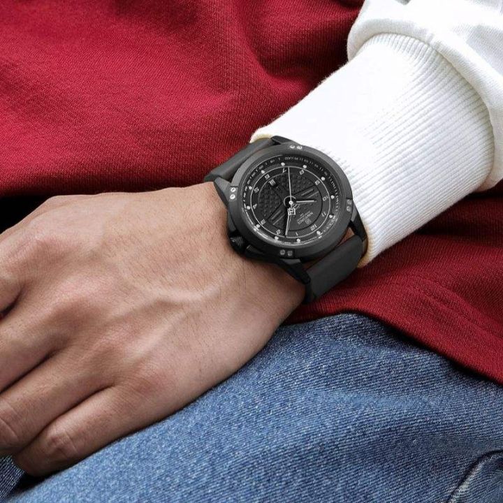 NAVIFORCE%20NF8031%20Sport%20Quartz%20Trendy%20Watch%20For%20Men%20Silicone%20Strap%20With%20Date%20Alloy%20Case%20Wrist%20Watch%20-%20Image%204