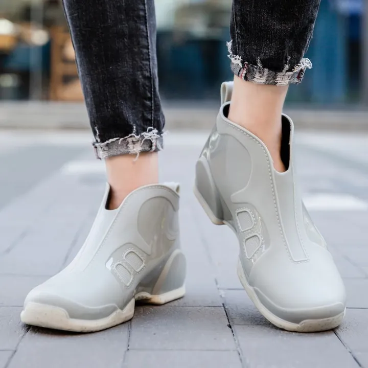 New%20Rain%20Boots%20Men's%20Short%20Tube%20Rain%20Shoes%20Men's%20Construction%20Site%20Dual-Use%20Kitchen%20Anti-Slip%20Waterproof%20and%20Hard-Wearing%20Rain%20Rubber%20Boots%20-%20Image%206