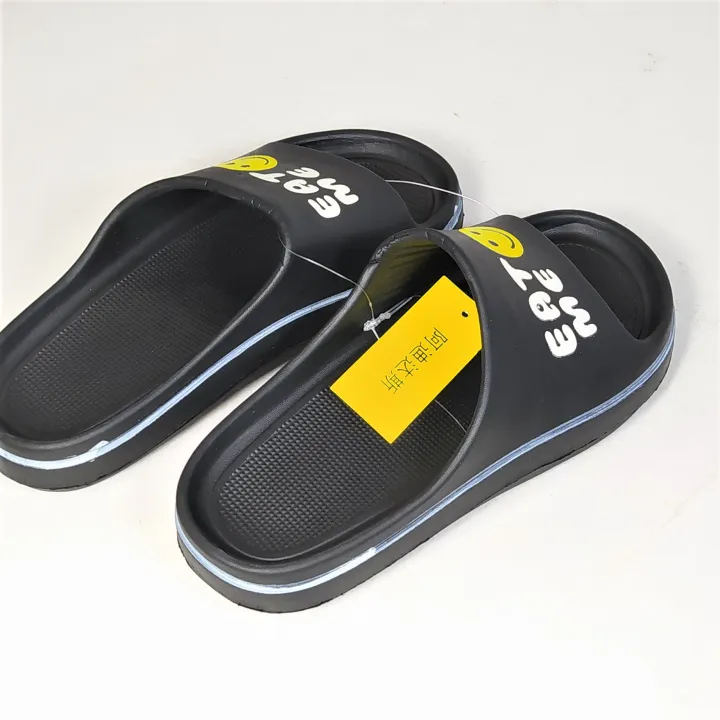 Comfortable%20%20Slipper%20Sandal%20for%20Men,%20%20Unique%20quality%20and%20design%20different%20from%20other%20(02%20random%20color.)%20-%20Image%203
