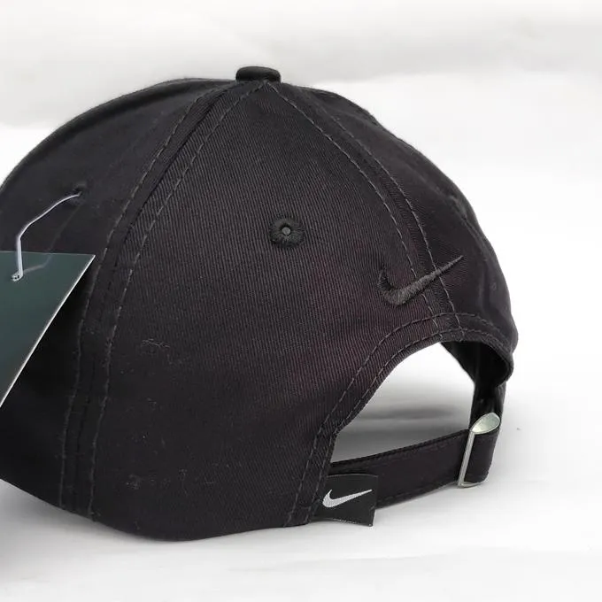 Full%20Black%20Logo%20Embroidery%20Curved%20Baseball%20Cap%20For%20Men%20-%20Image%204