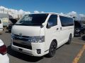 Toyota Hi-Ace 2016 Pearl. 