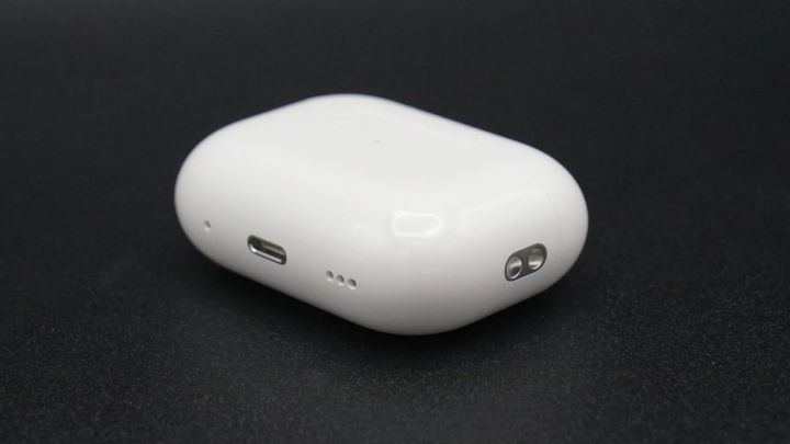 AirPods%20Pro%202nd%20gen%20Made%20in%20Dubai%20premium%20%20Black%20Edition%20Dubai%20%20wireless%20Earbuds%20-%20Image%207