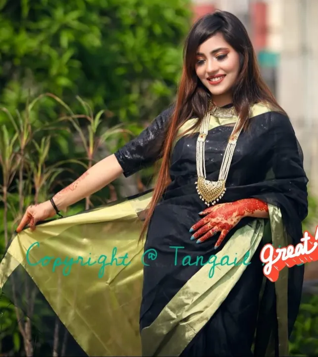 Tangail%20Halfsilk%20Saree%20for%20Women%20-%20A%20Harmonious%20Blend%20of%20Tradition%20and%20Contemporary%20Style%20-%20Image%207