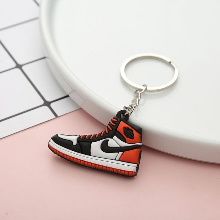 Cute%20mini%20AJ%20shoes%203D%20shoe%20keychain%20keychain%20pendant%20Sneakers%20Keychain%20Key%20Ring%20Fashion%20Airmax%20Yeezy%20Air%20Jordan%20Gift%20for%20man%20-%20Image%207