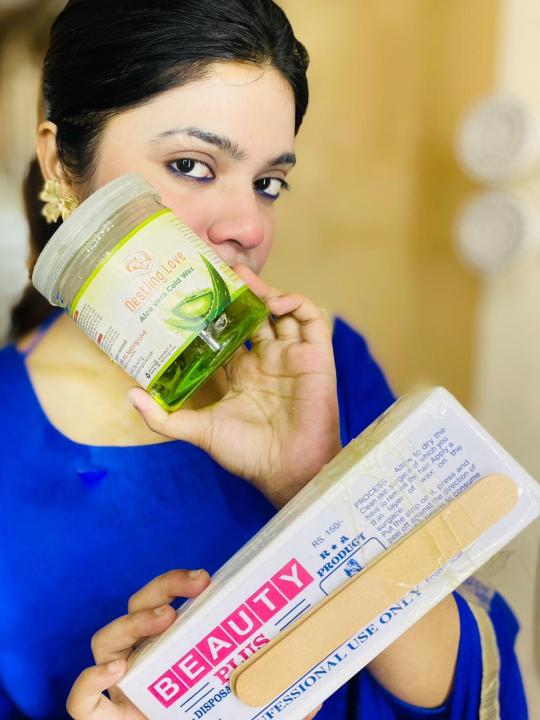 500gm%20Aloe%20Vera%20Cold%20Wax%20+%2080%20pieces%20strips%20+%202%20pieces%20applicator%20stick%20+%20Gift%20-%20Image%204