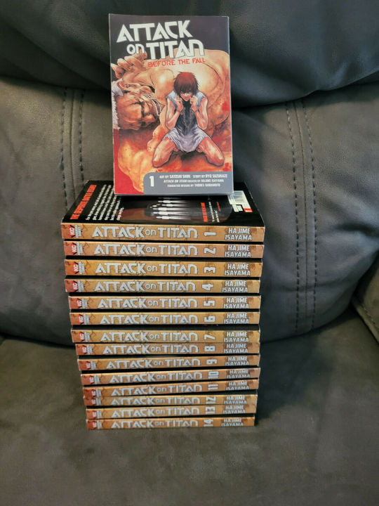 Attack%20On%20Titan%20SET%20Volume.(6-10)%20%7C%20Premium%20Quality%20Paperback%20Manga%20%7C%20Animart%20-%20Image%203
