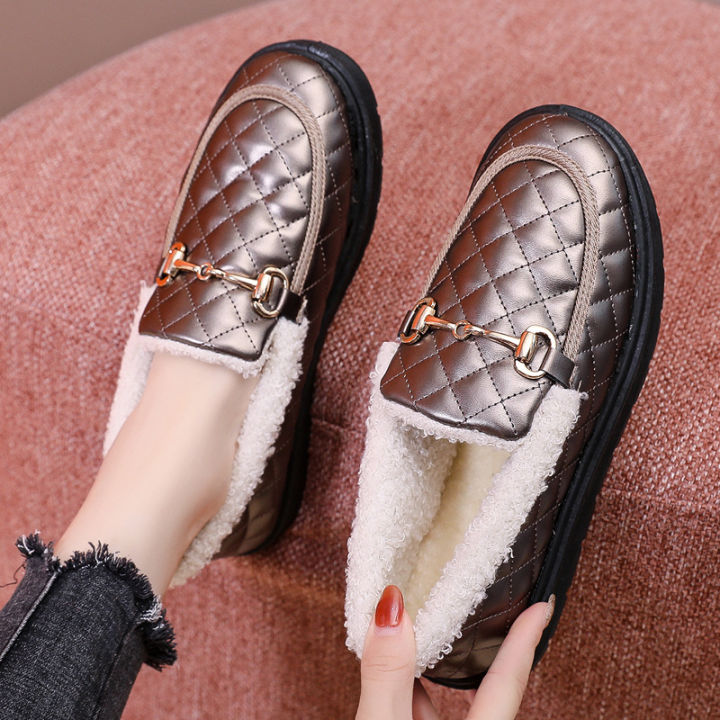 Old%20Beijing%20cloth%20shoes,%20thick-soled%20snow%20boots,%20winter%20women's%20short%20cotton%20shoes,%20Korean%20version%20of%20versatile,%20velvet,%20thickened,%20warm%20and%20fashionable%20cotton%20slippers%20-%20Image%204