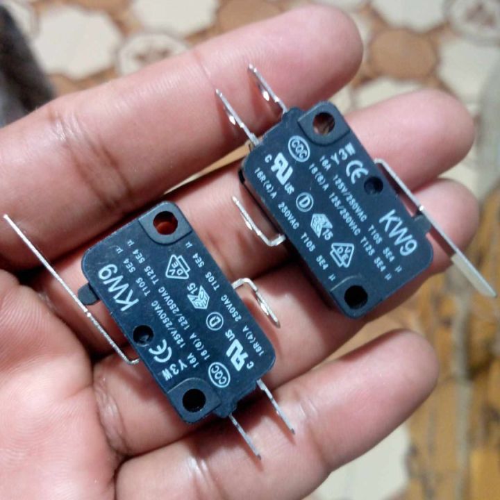 27mm%20HANDLE%20LIMIT%20Switch%2016A%20250VAC%20SPDT%203%20Pin%2027mm%20Long%20Straight%20Hinge%20Lever%20Limit%20Switches%20-%20Image%203