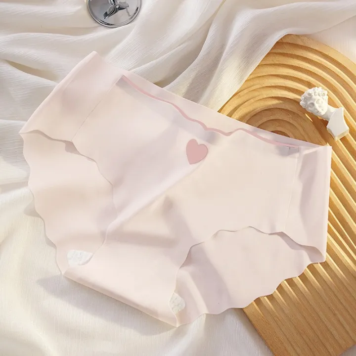 Ice%20Silk%20Underwear%20Girl%20Student%20Japanese%20Style%20Traceless%20Cute%20Mid-Waist%20Hip%20Lifting%20Summer%20Cool%20Antibacterial%20Underwear%20Heart%20Peach%20Underwear%20-%20Image%202