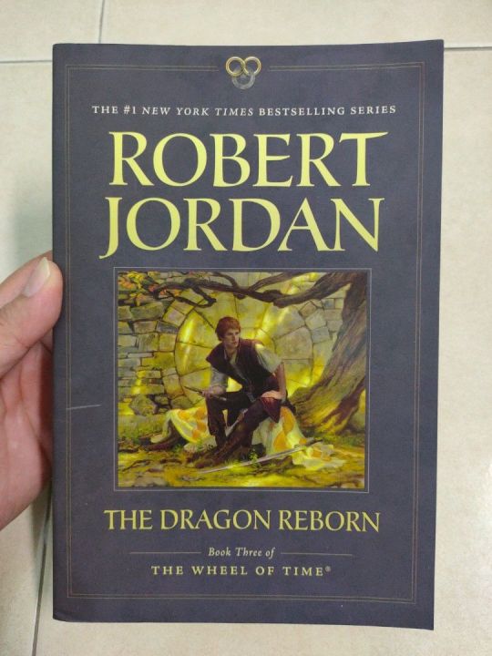 The%20Dragon%20Reborn%20(The%20Wheel%20of%20Time,%20Book%203)%20by%20Robert%20Jordan%20%7C%20Paperback%20-%20Image%204