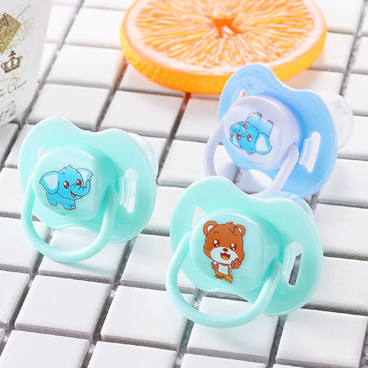 Cartoon%20Silicone%20Baby%20Pacifier%20with%20Cover%20BPA%20Free%20Safety%20Soft%20Material%20Convenient%20Carry%20Sleeping%20Baby%20Pacifier%20Easy%20To%20Hold%20Baby%20Pacifier%20Soother%20Toys%20-%20Image%204