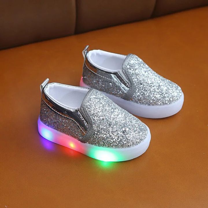 Kids%20Led%20Sneakers%20Lighted%20Baby%20Toddler%20Sneakers%20Sequin%20Girl%20Light%20Shoes%202020%20Autumn%20Luminous%20Shoes%20For%20Boys%201%202%203%204%205%206%20Year%20Old%20-%20Image%203