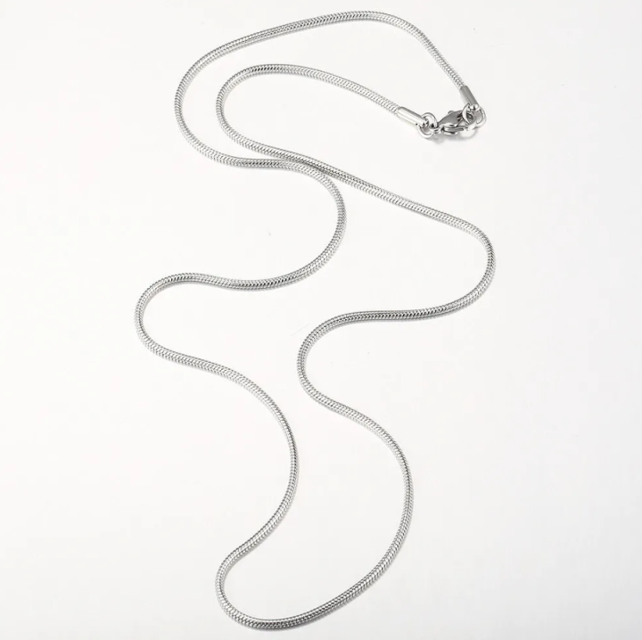 Stylish%20Men%20Stainless%20Steel%20Flat%20Snake%20Neck%20Chain%20-%20Image%208