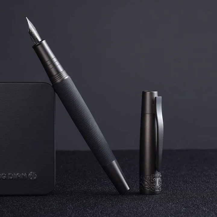 Hongdian%206013%20Matte%20Black%20Fine%20Nib%20Fountain%20Pen%20with%20Metal%20Box%20Titanium%20Black%20Gift%20Pen%20Set%20-%20Image%209