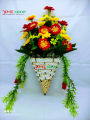 অফিস বা ঘর সাজানোর জন্য কৃত্রিম ফুলের গ্যালারী 15 ইঞ্চি/38 সেমি লম্বা দেয়ালের ঝুলন্ত আয়রন টব. 