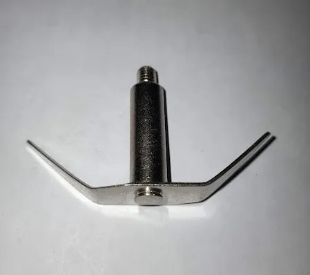 Stainless%20Steel%20Blade%20with%20Shaft%20for%20Juicer%20Machine%202%20blade%20silver%20-%20Image%203