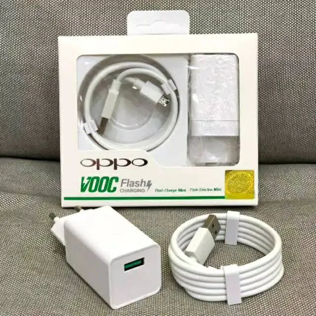 OPPO%20Vooc%20Super%20Fast%20Flash%20Charger%20Type%20C%20-%20White%20-%20Image%202