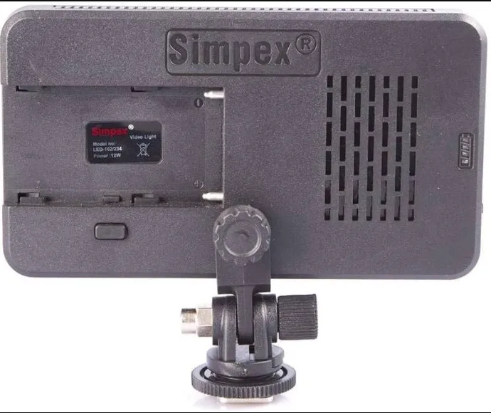 Simpex%20Professional%20Slim%20LED%20270%20Video%20Light%20Dual%20Colour%20White/Warm%20White%20with%20Battery%20Charger%20-%20Image%204