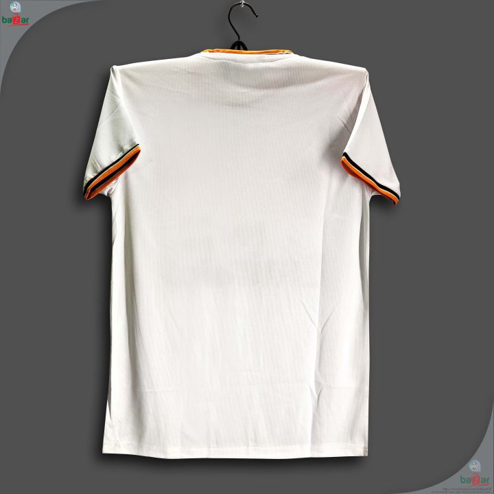 Real%20Madrid%20Short%20Sleeve%20Football%20Jersey%20For%20Men%20-%20Half%20Sleeve%20-%20Real%20Madrid%20Jersey%202026%20-%20Image%203
