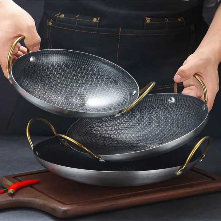 Honeycomb%20Nonstick%20Iron%20Deep%20Two%20Handled%20Frying%20Pan%20-%20Image%202