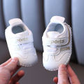 Baby soft soled walking 0-2 year old male female children's shoes, baby spring and autumn leather, small white shoes that won't fall off.