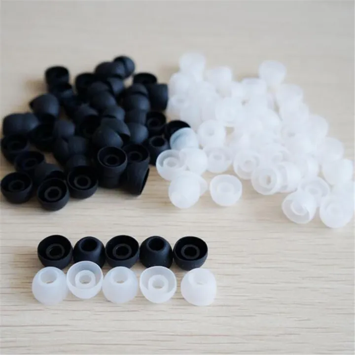 High-quality%20silicone%20Silicone%20ear%20tips%20Enhanced%20sound%20quality%20/black%20color%20and%20long-lasting%20Replacement%20earbud%20tips%20Pack%20of%20-%20Image%202
