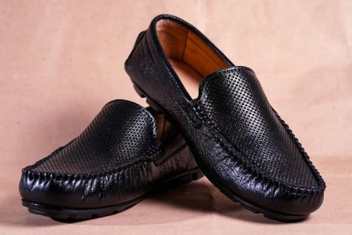 New Leather loafer for men