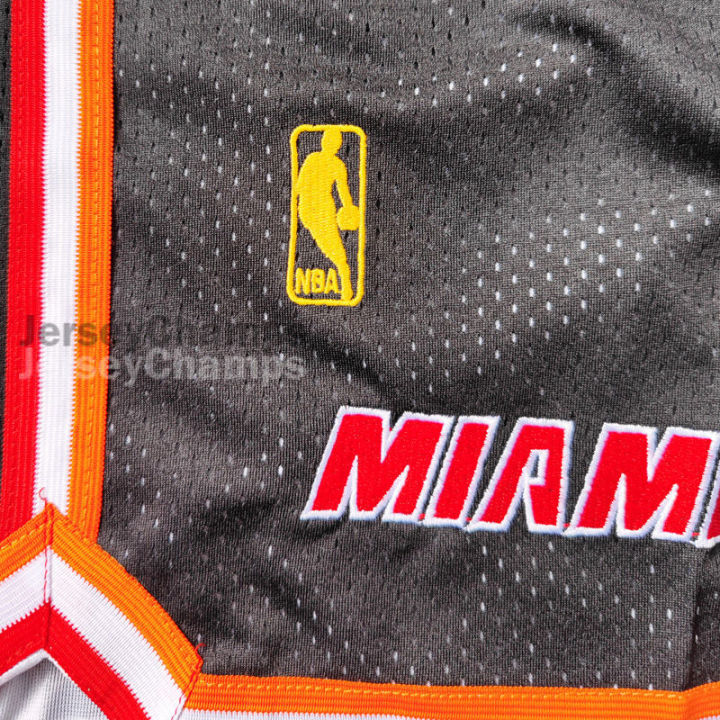 Wade Shorts Miami HeatHEATEmbroidered Vintage Mesh American Style HopINSPopular Basketball ShortsJD