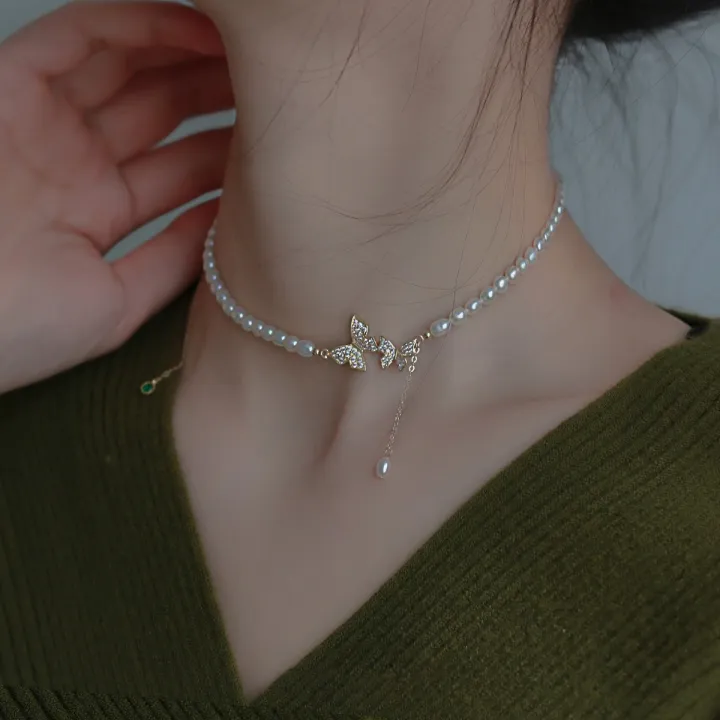 Bohemian%20Crystal%20Pearl%20Butterfly%20Necklace%20Vintage%20Y-Drop%20Fashion%20Choker%20Pendant%20Jewelry%20for%20Women%20and%20Girls%20-%20Image%2010