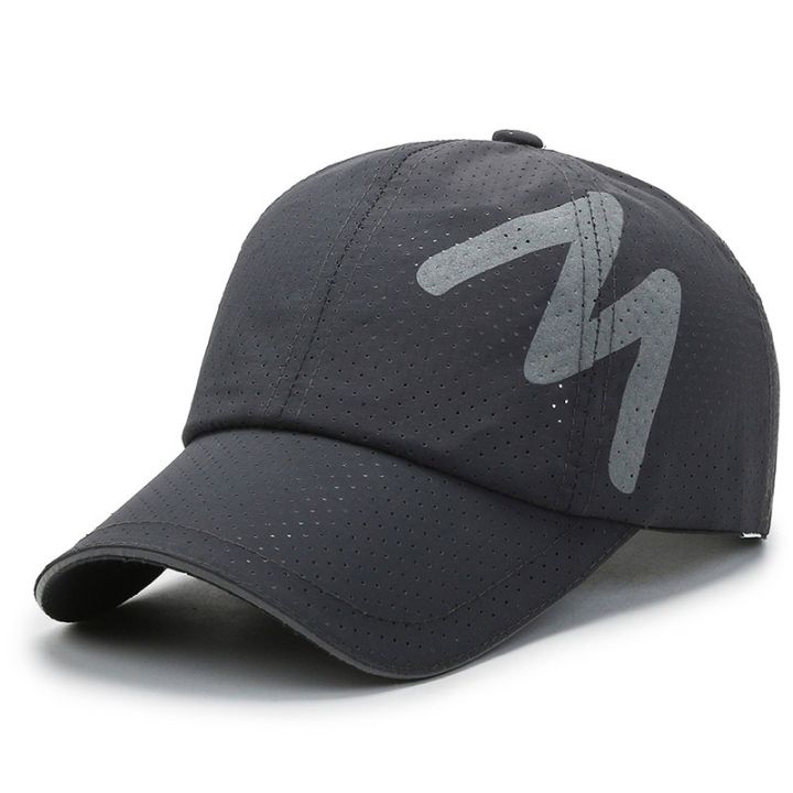 Reflective%20Strip%20Baseball%20Cap%20Outdoor%20Shade%20Men%20and%20Women%20Sun%20Hats%20Breathable%20Cool%20Summer%20Cap%20-%20Image%208