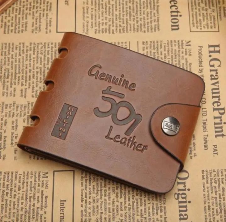 Men's%20Leather%20Wallet%20with%20Button%20and%20Accordion%20Design%20-%20Image%204