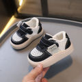 A drop delivery of children's baby shoes in autumn new soft sole fashion breathable 1-3 years old boy shoes.