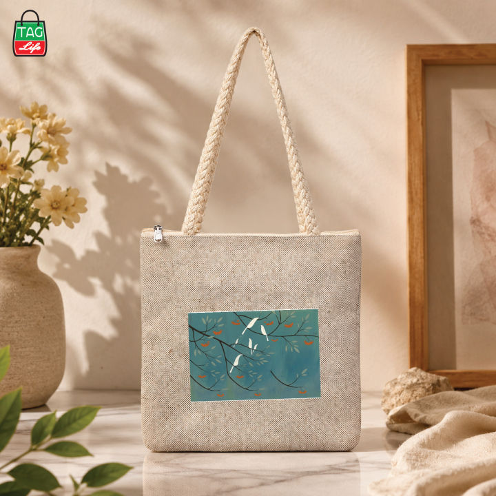 Tag%20Lifestyle%20Eco%20Friendly%20Fashionable%20Jute%20Tote%20Bag%20Shopping%20Bag/College/University%20Bag,%20Tote%20Bag,%20Jute%20Bag%20with%20Zipper%20-%20Image%202