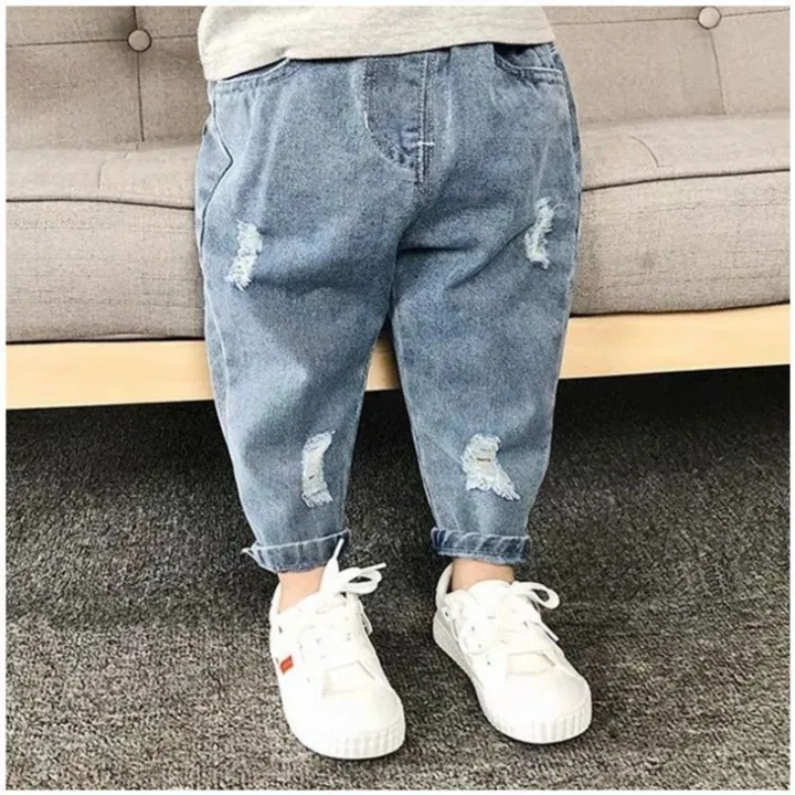 Children's%20Ripped%20Jeans%20Spring%20and%20Autumn%20New%201-8%20Girls%20and%20Boys%20Years%20Old%20Loose%20Trousers%20Baby%20Western%20Style%20Daddy%20Pants%20-%20Image%203