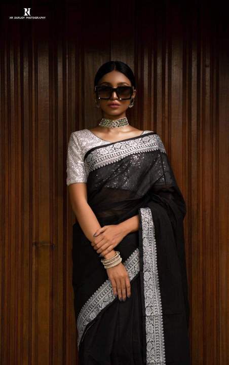 Half%20Silk%20Cotton%20Saree%20For%20Women%20-%20Black%20and%20Silver%20Color%20-%20Comfortable%20to%20wear-%20Perefct%20For%20All%20Seasons%20and%20Occasions%20-%20Image%206