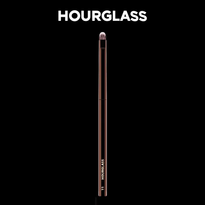 Hourglass%20Makeup%20Brush-%20No.11%20Eyetail%20Brush%20Soft%20and%20Skin-friendly%20Fiber%20Hair%20Smudge%20Brush%20Fashion%20Design%20Single%20Eye%20Brush%20-%20Image%206