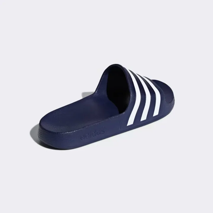 Adidas%20ADILETTE%20AQUA%20Slides%20-%20Image%204