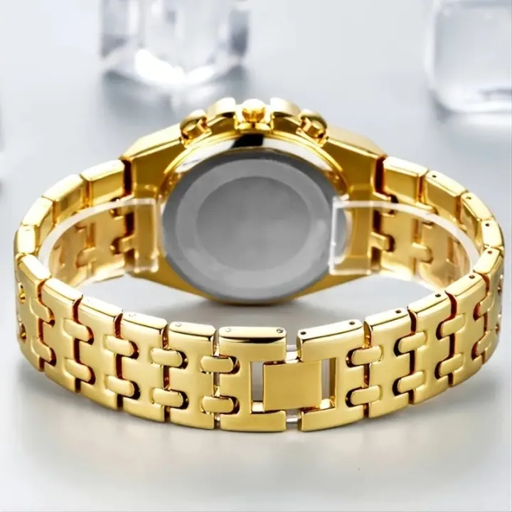 Luxury%20Brand%20Diamond%20Women's%20Gold%20Watch%20with%20Rhinestone%20Bracelet%20-%20Image%204