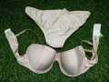 Fashoinable Foam Bra and Panty Set For Women. 