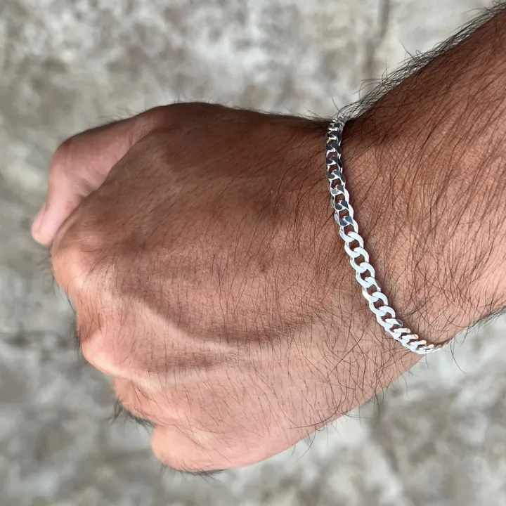 Silver%20Metal%20Bracelet%20For%20Men%20-%20Image%203